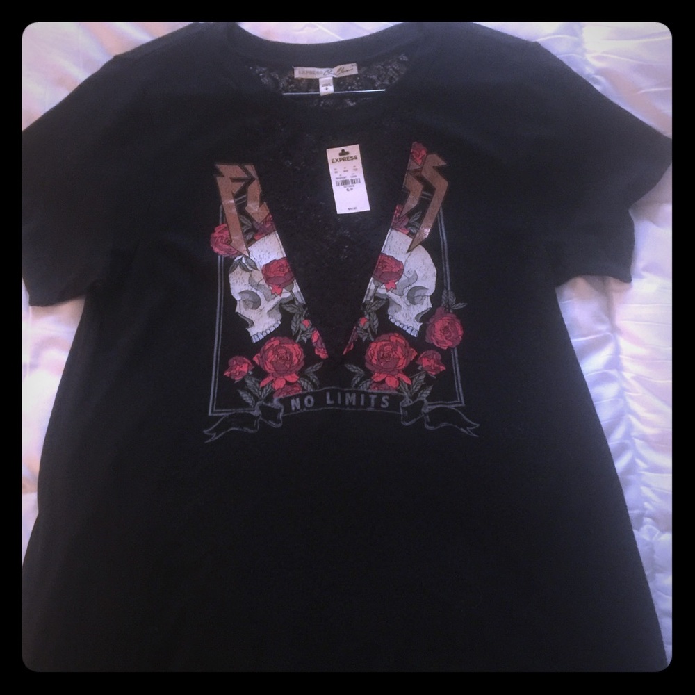 NWT Express Skull T shirt With Lace Detail